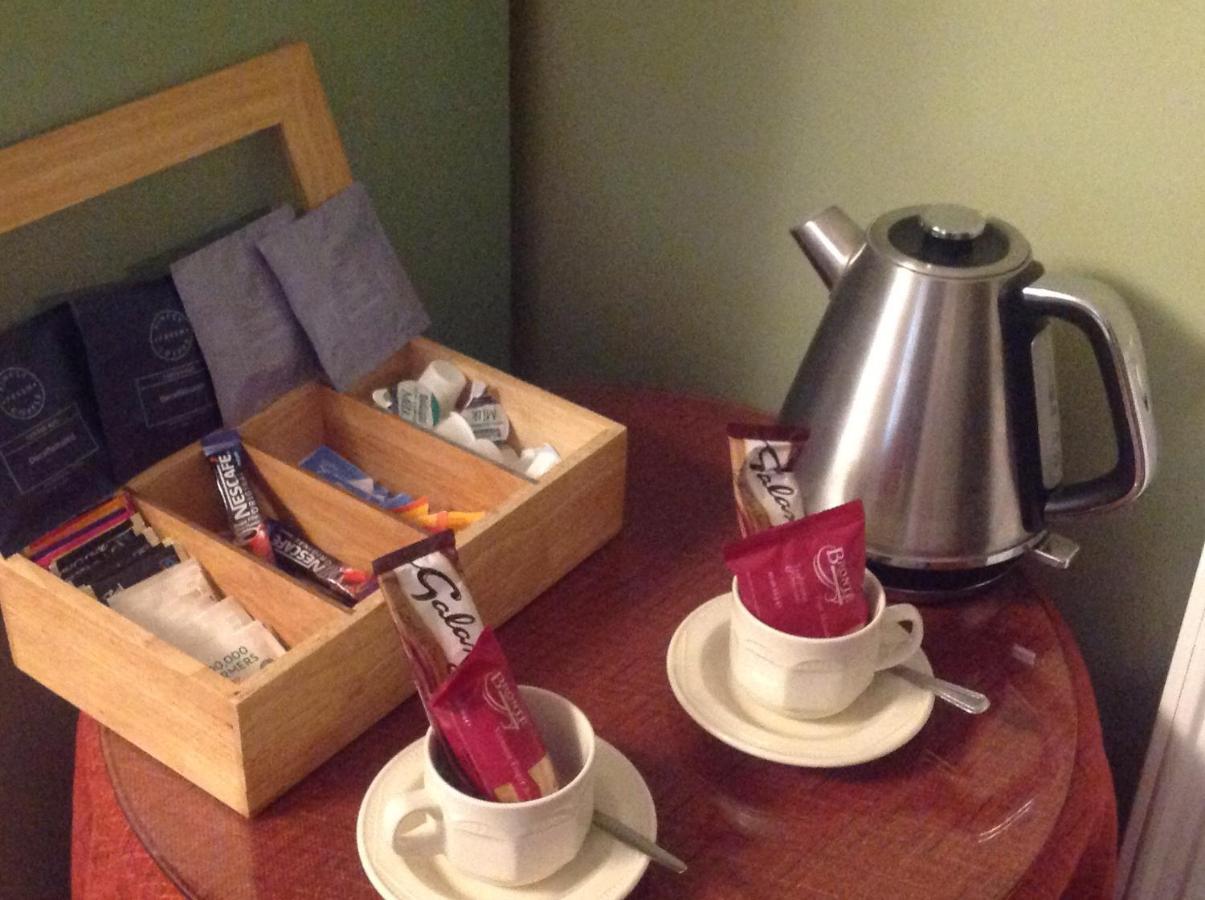 Felbrigg Lodge Bed And Breakfast Aylmerton Екстериор снимка