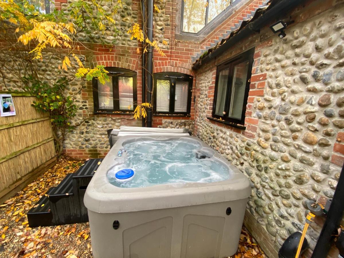 Felbrigg Lodge Bed And Breakfast Aylmerton Екстериор снимка