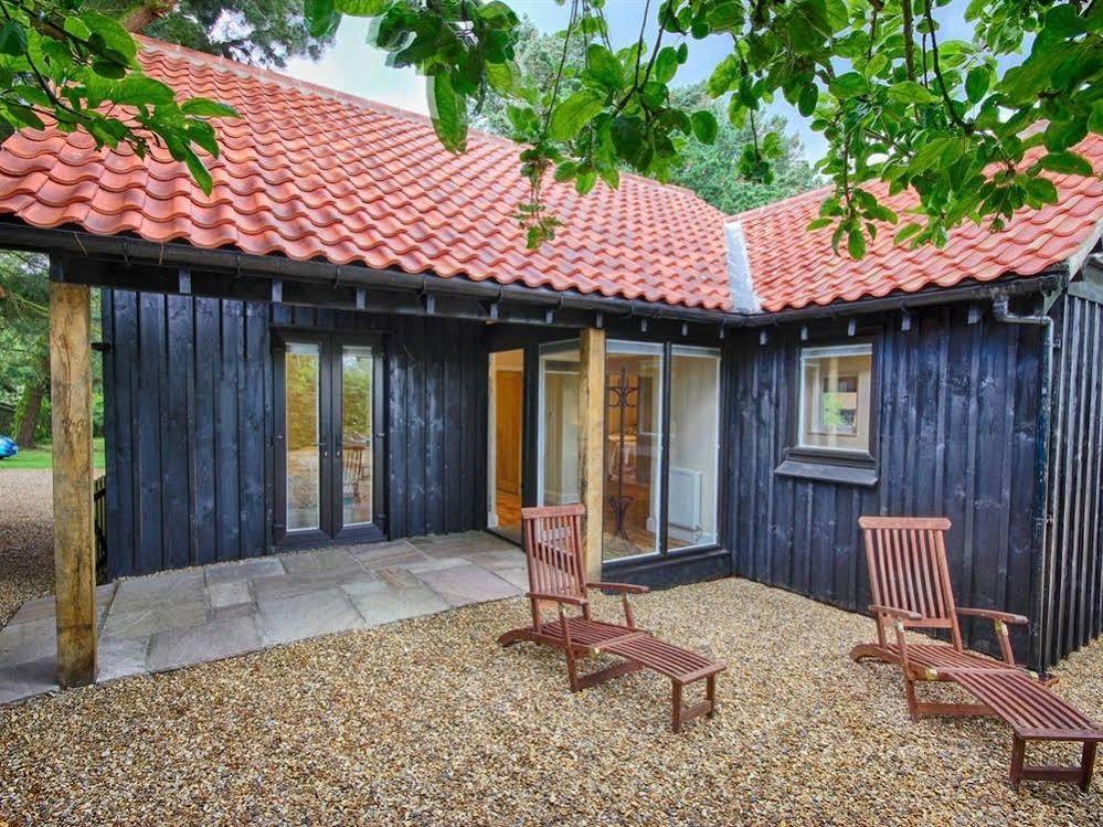 Felbrigg Lodge Bed And Breakfast Aylmerton Екстериор снимка